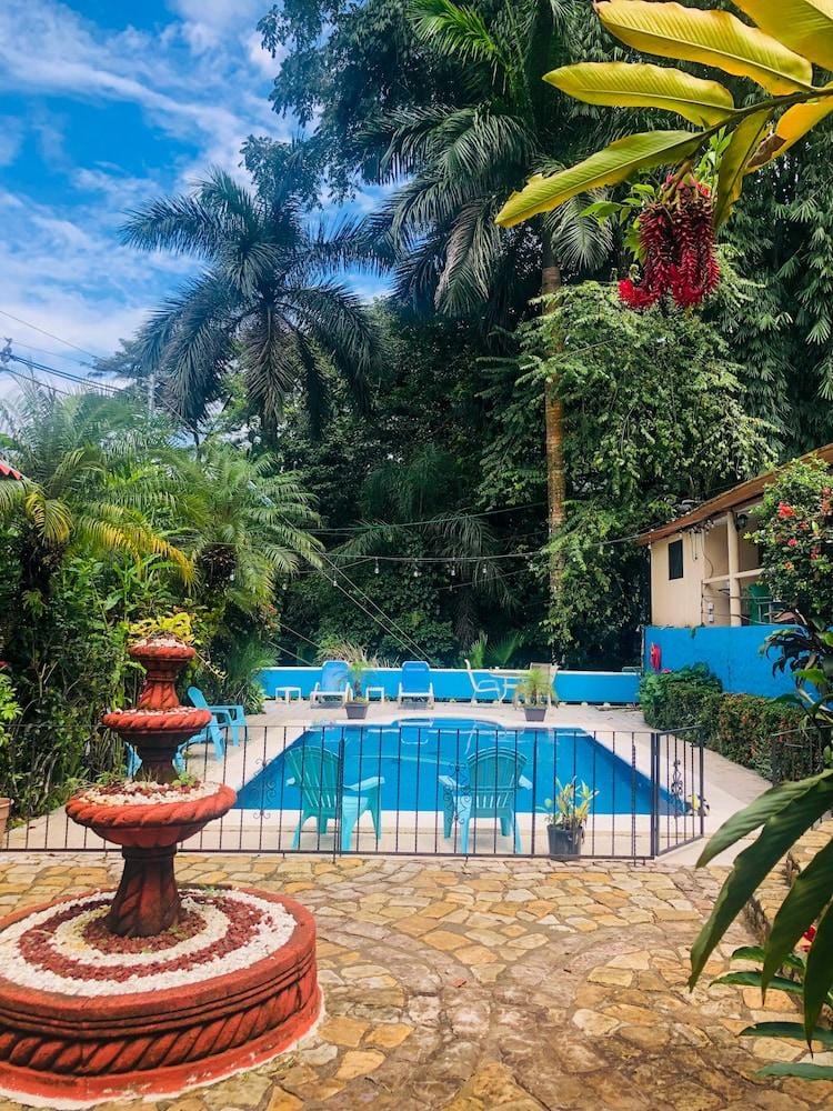 COLIBRI HOTEL Hotel in Quepos