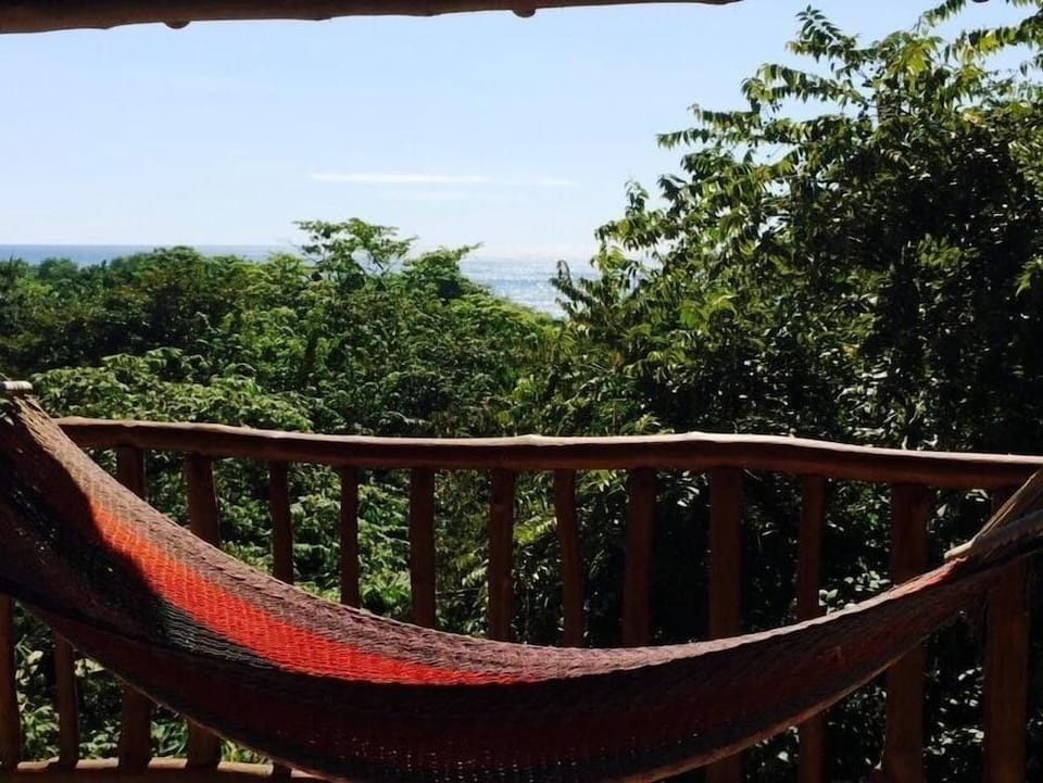 GEORGI CR  HOTEL Hotel in Guanacaste Province