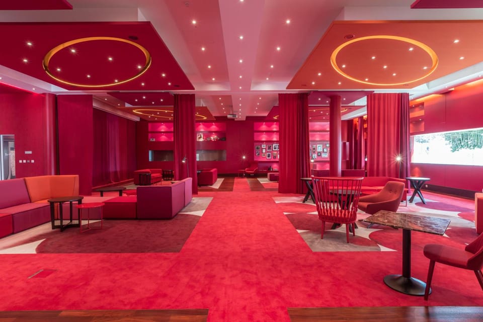 Bar/lounge