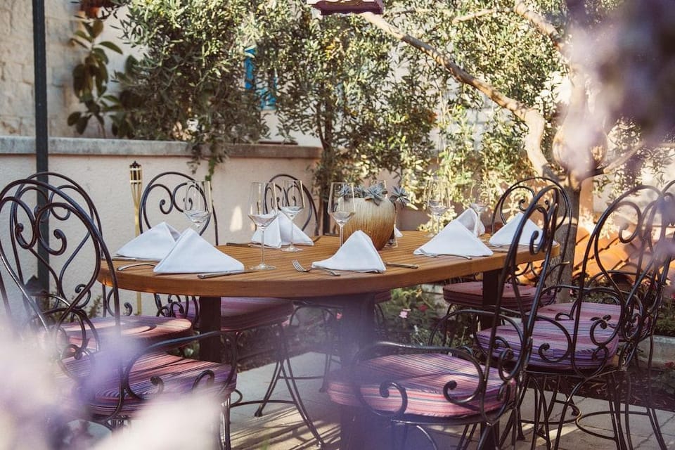 HOUSE KARKOVICH (TO MAKE ARRANGEMENTS FOR CHECK IN PLEASE CONTACT THE PROPERTY 5 DAYS IN ADVANCE) Hotel in Hvar