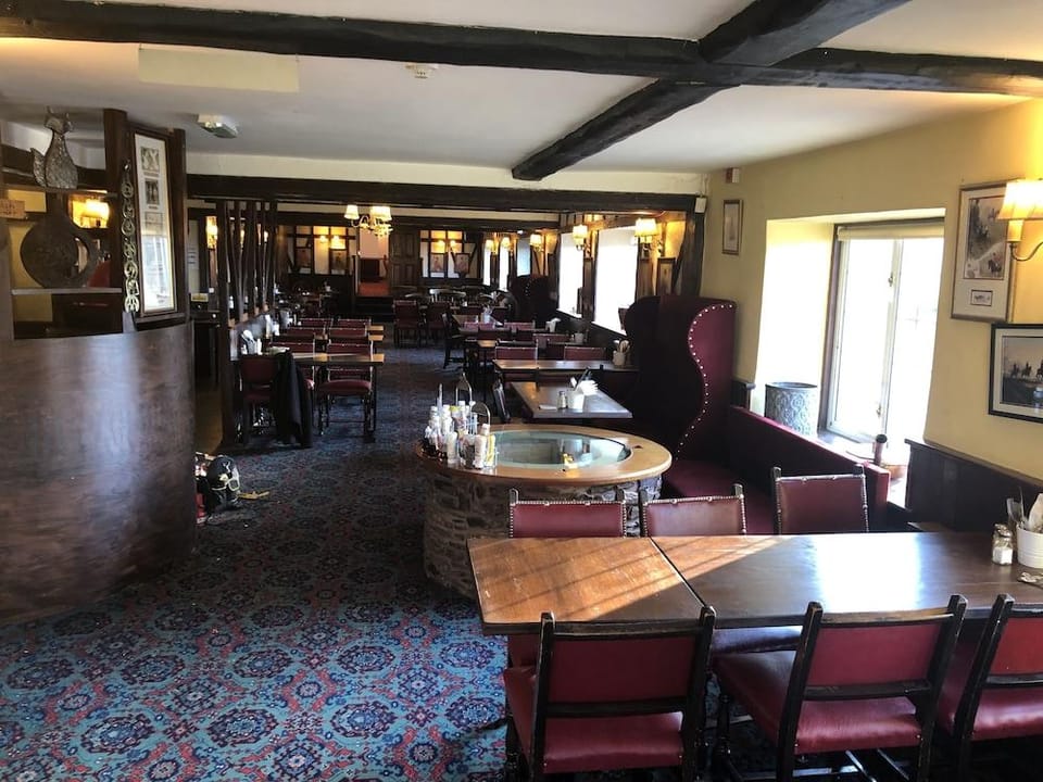 Raleghs Cross Inn Inn in Taunton Deane