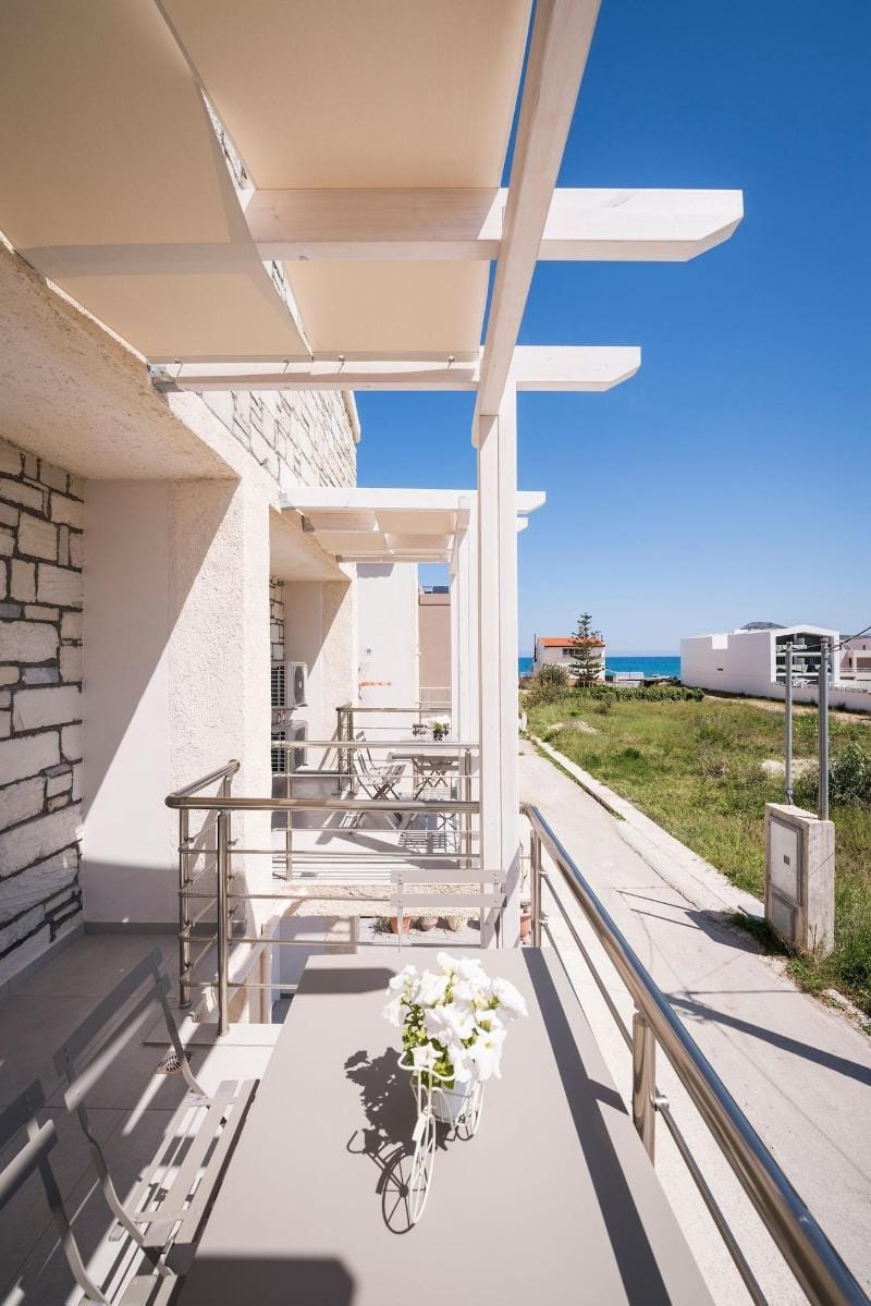 ATHINA APARTMENTS  (TO MAKE ARRANGEMENTS FOR CHECK IN PLEASE CONTACT THE PROPERTY 5 DAYS IN ADVANCE) Hotel in Platanias