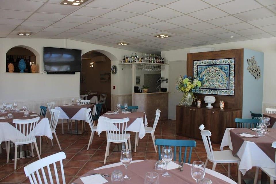 LA CORTE DI SOFIA (270 KM AWAY FROM MESSINA) Hotel in Sicily