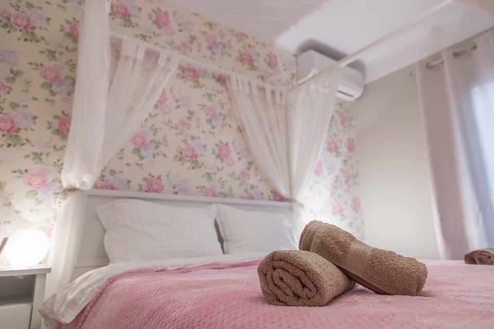 HISTORIC LUXURY HOUSE HEART OF METEORA Hotel in Kalabaka