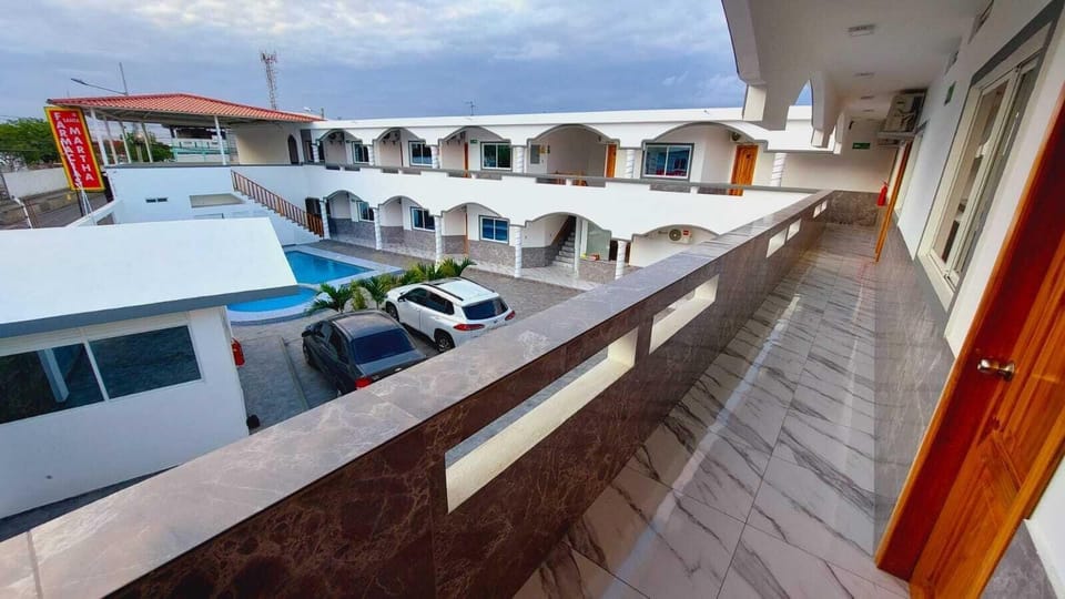 HOSTAL AMELIA DE LA ROSA Hotel in Manta