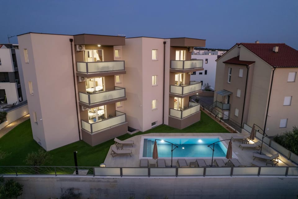 Poolside Hideout Apartments Hotel in Novalja