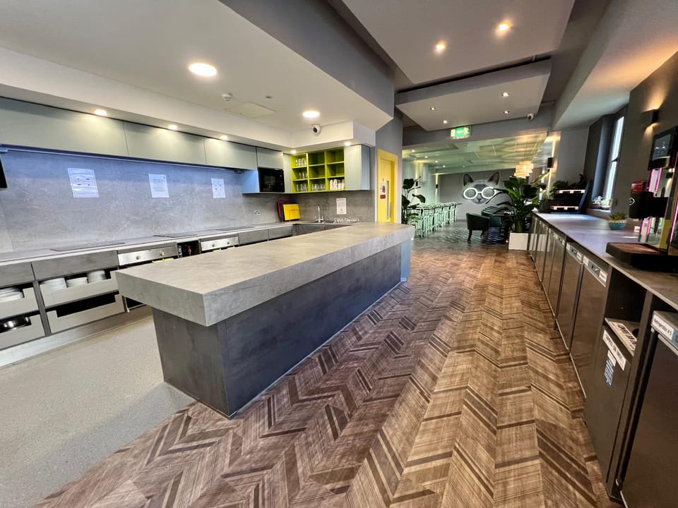 Kinlay Hostel Galway Hotel in Galway