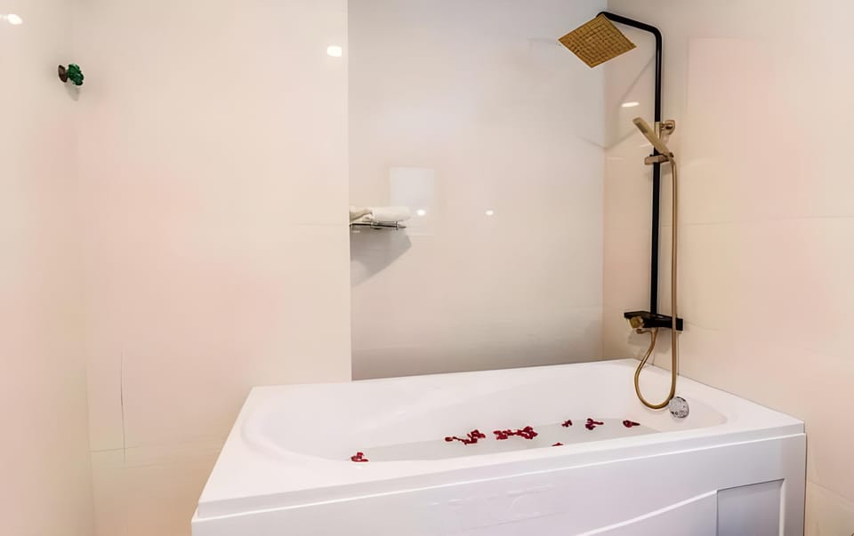Long Anh Hotel Hotel in Laos