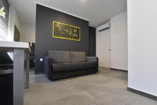 Mido Rooms Hotel in Zadar