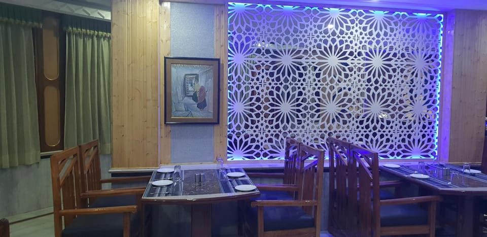 Hotel Valley View Hotel in Punjab, India