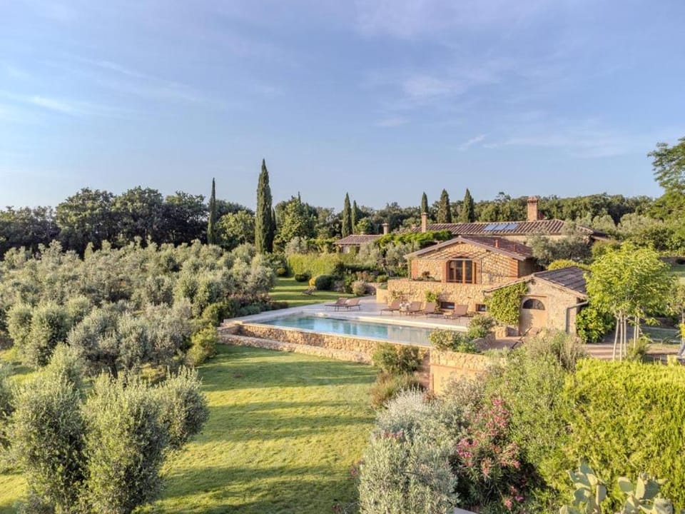 Podere le Mezzelune Hotel in Tuscany