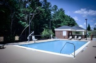 Swimming pool