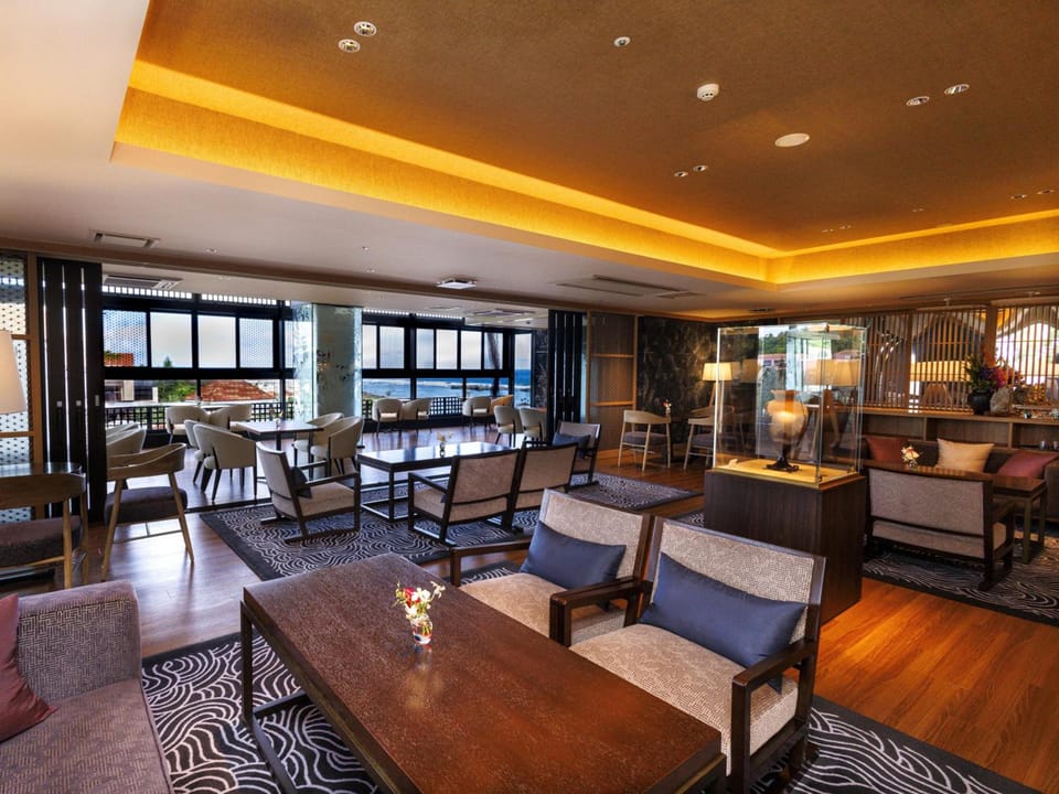 Bar/lounge