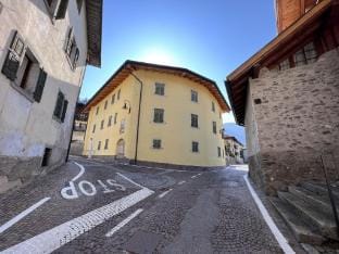 Trilocale con giardino, Giustino Hotel in Province of Brescia