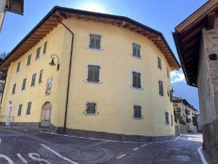 Trilocale con giardino, Giustino Hotel in Province of Brescia