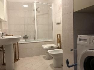 Trilocale, Pinzolo Hotel in Pinzolo