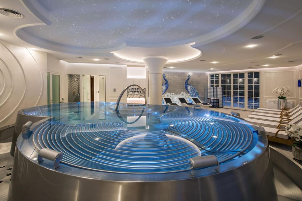 Hot tub