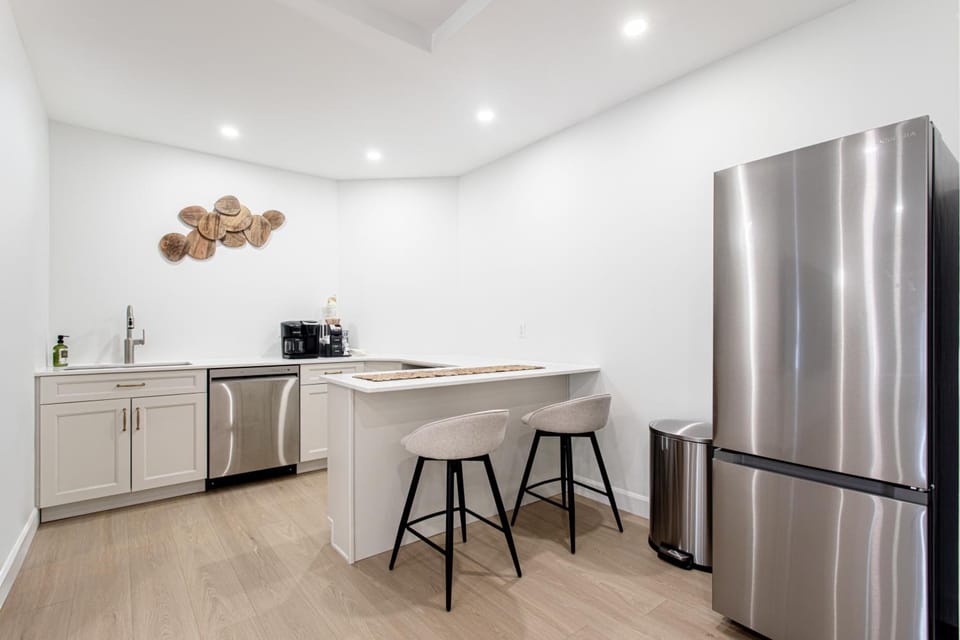 Travelodge by Wyndham Rigaud Hotel in Quebec