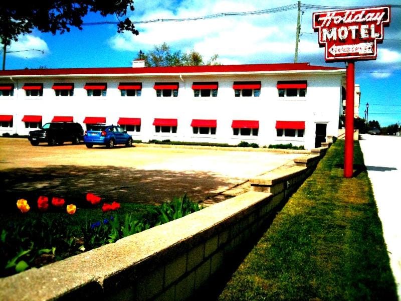 Holiday Music Motel Hotel in Sturgeon Bay