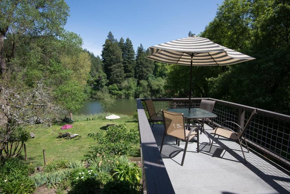 River View Garden Resort Hotel in Monte Rio
