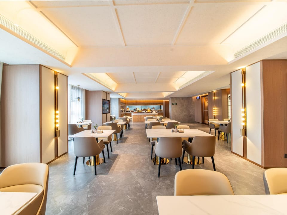 Atour Hotel Zhengzhou Zhongyuan Futa Hanghai East Road Hotel in China