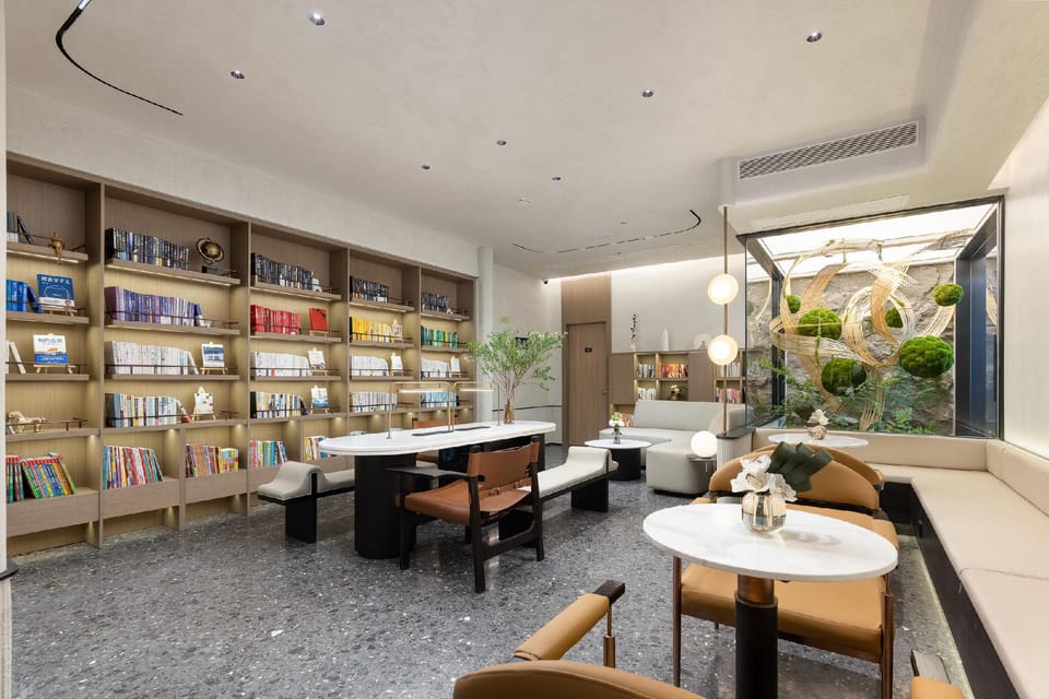 Atour Hotel Shenzhen Futian CBD Gangxia North Metro Station Hotel in Hong Kong