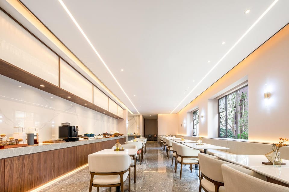 Atour Hotel Shaoxing Luxun Former Residence Dayuecheng Hotel in Hangzhou