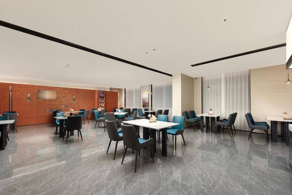Atour Hotel Shaoxing Luxun Former Residence Shimao Plaza Hotel in Hangzhou