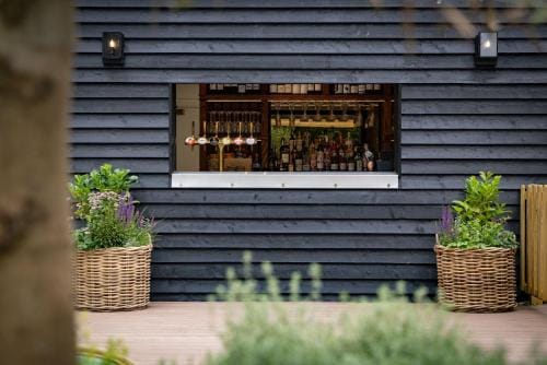 The Ragged Robin - A Heartwood Inn Hotel in Godalming