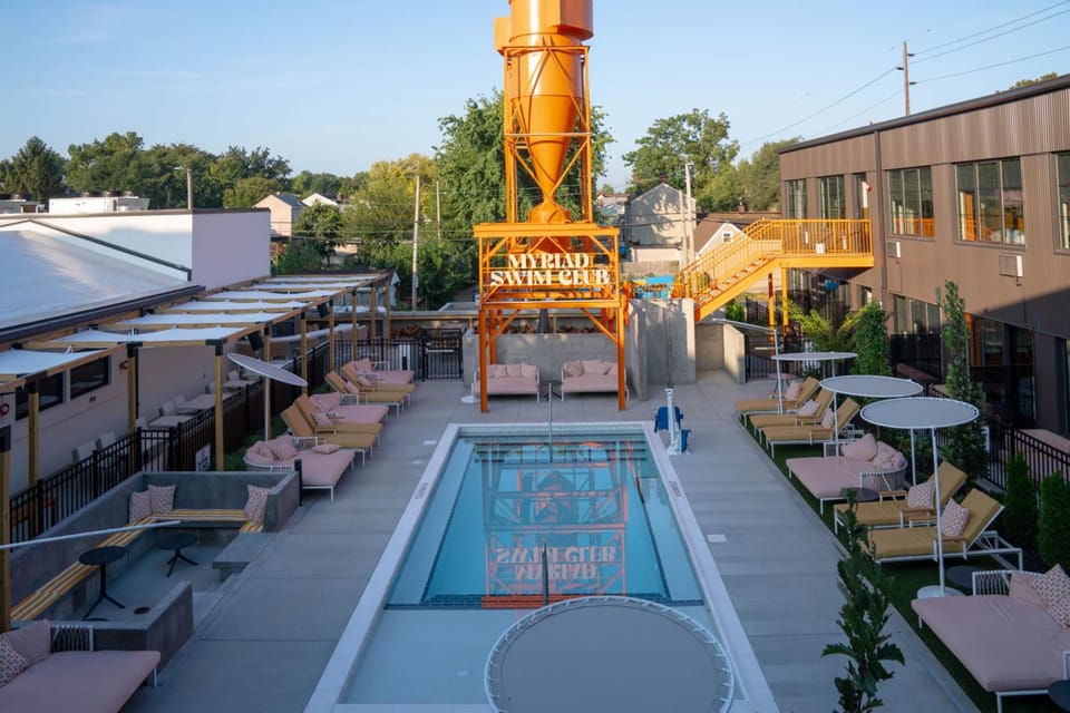 Swimming pool