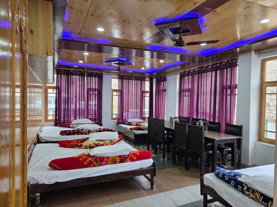 Snow Inn Kargil Hotel in India