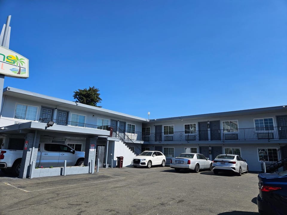 Palms motel Motel in Oakland