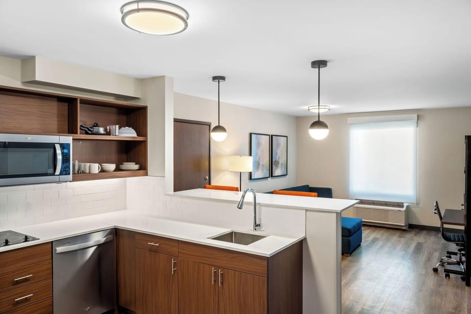 Everhome Suites Portsmouth - Newington by Choice Hotels Hotel in Portsmouth