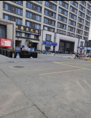 Hyatt Giant Screen Audio-Visual Apartment (Wujin District Wanda Plaza Branch) Hotel in Suzhou