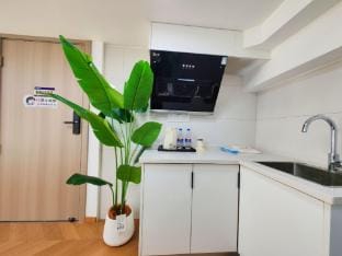 Qianfang Youjia Homestay (Fenghua Road Branch) Hotel in Zhejiang