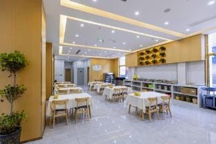 Xingsheng Boutique Hotel (Shucheng Gulou Sunshine City Branch) Hotel in Jiangsu