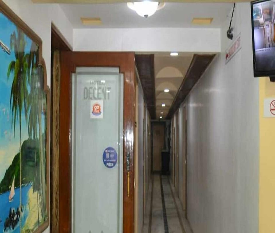 Hotel Decent Hotel in Gujarat