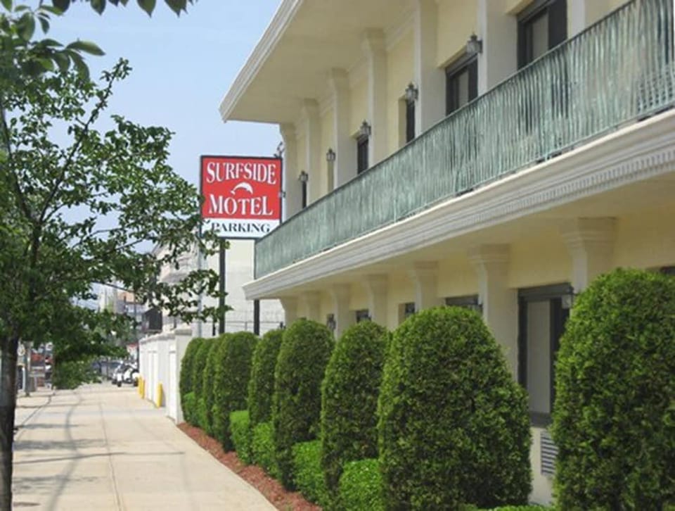 Surfside Motel Hotel in Howard Beach