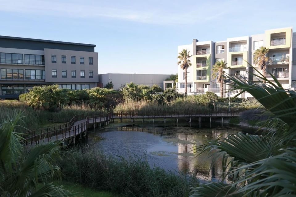 Bougain Villas Apartments Hotel in Cape Town