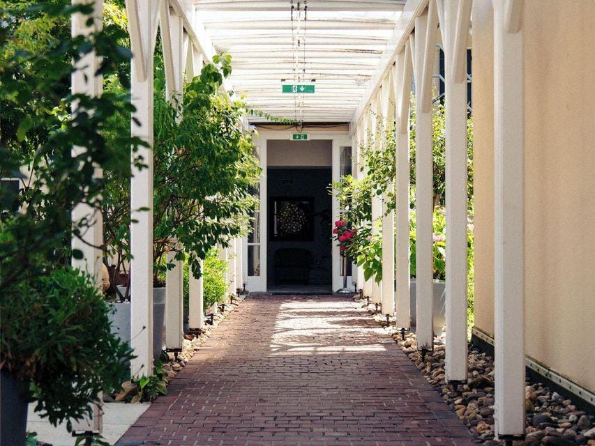 Breidenbach Suites Hotel in Neuss
