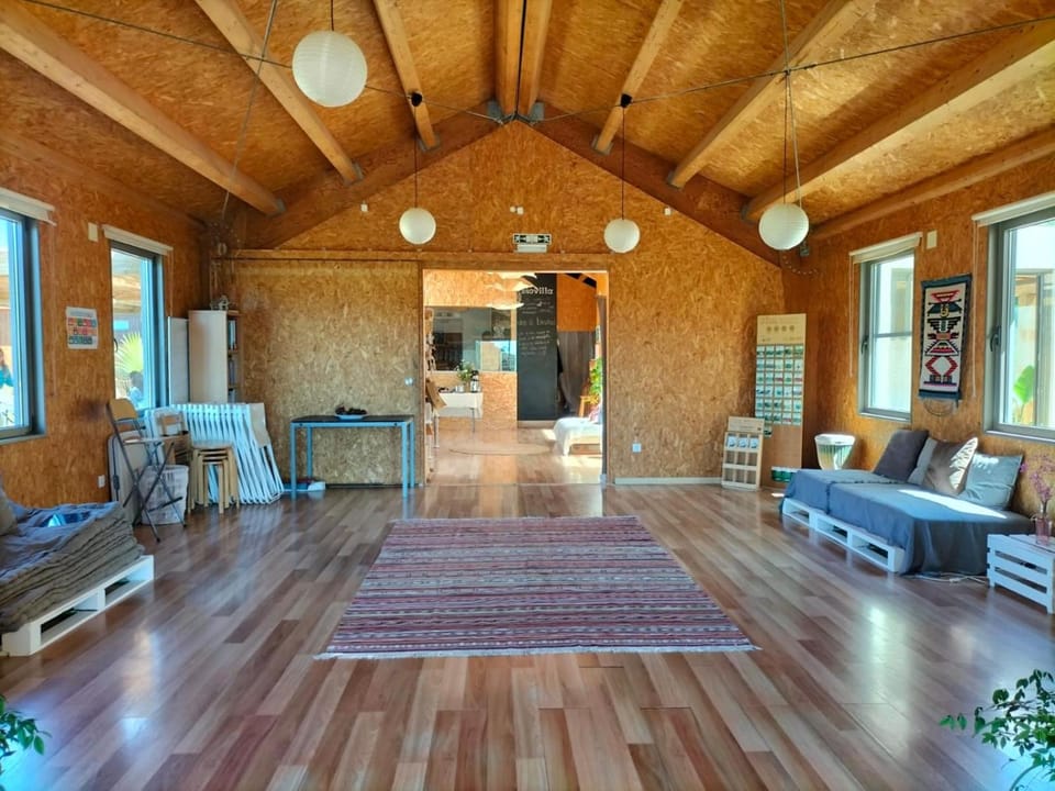 Shared lounge/TV area