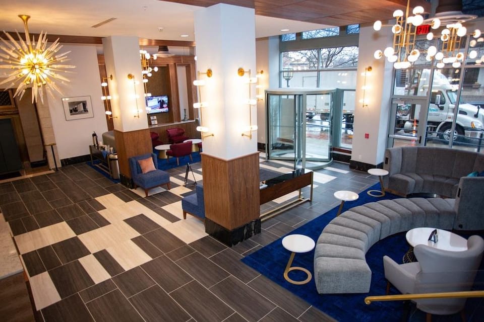 Blu-tique Hotel Hotel in Akron
