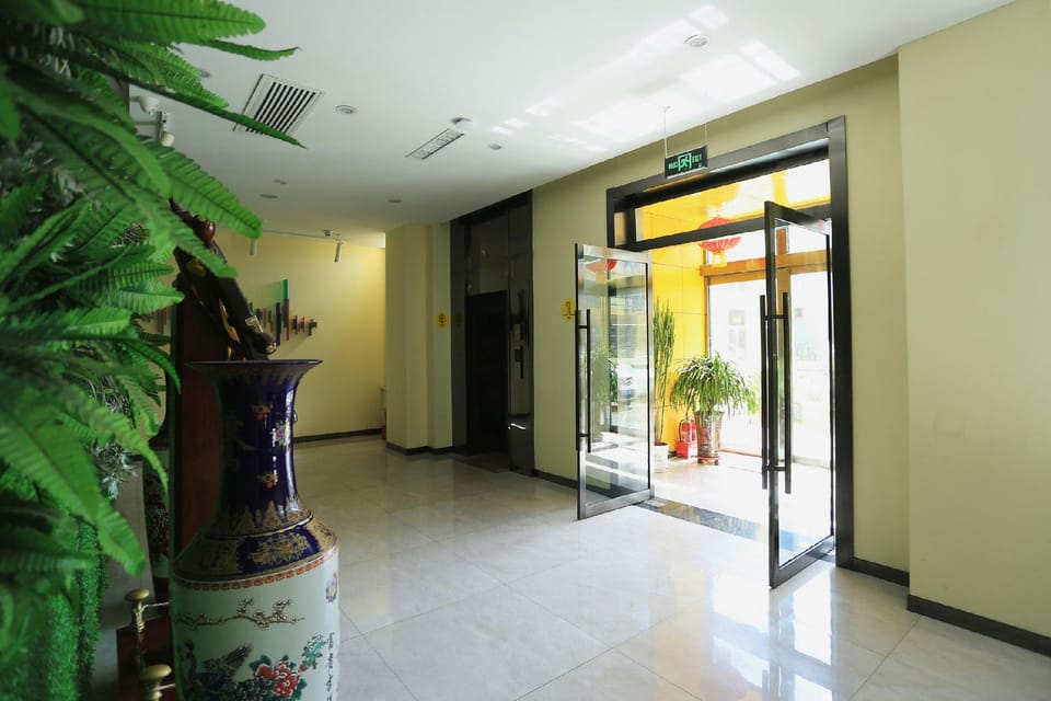 7 Days Inn·Jiexiu Yingcui Street Hotel in China
