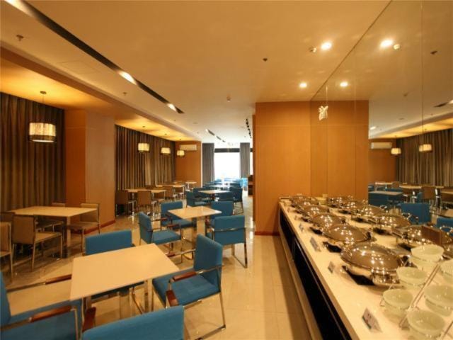Jinjiang Inn Select Wuxi Nanchang Street Huaqing Bridge Metro Station Hotel in Suzhou