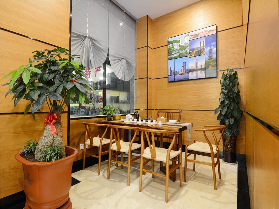 Chonpines Hotel North Xiamen Station Jimei University Hotel in Xiamen