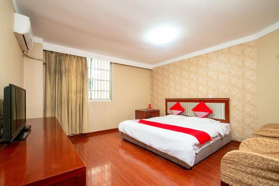 OYO plaza business hotel Hotel in Suzhou