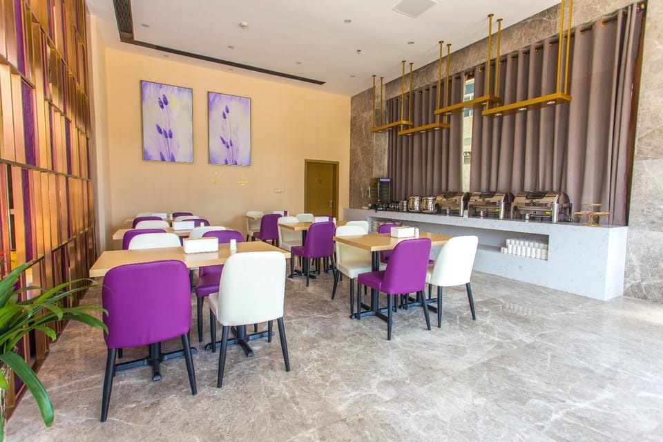 Lavande Hotel Zhuhai Wanzai Port Hengqin International Exhibition Center Hotel in China