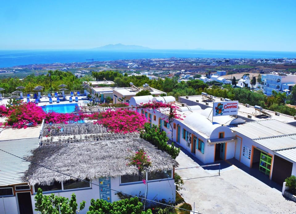 Lovely Hot-L Hotel in Santorini