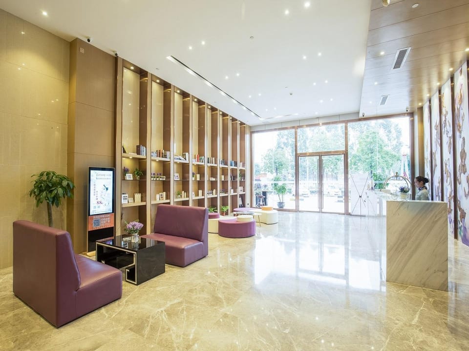 Lavande Hotels·Foshan Lishui Heshun Wanfu City Hotel in Guangzhou