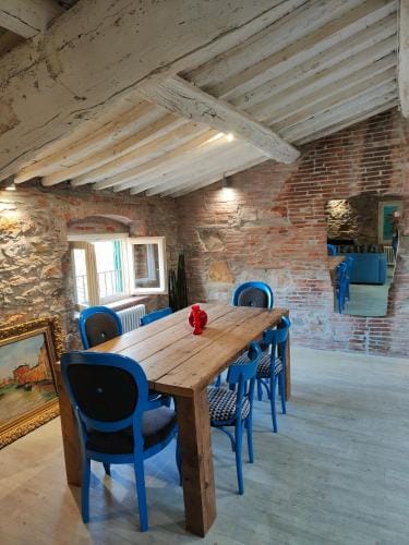 Inside the Wall Hotel in Capannori